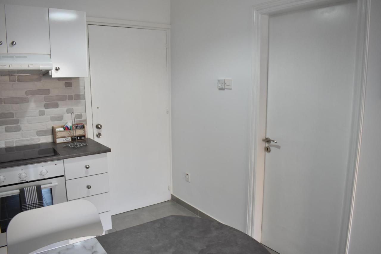 Marias Apartment - In City Centre,Near Beach Larnaca Exterior photo